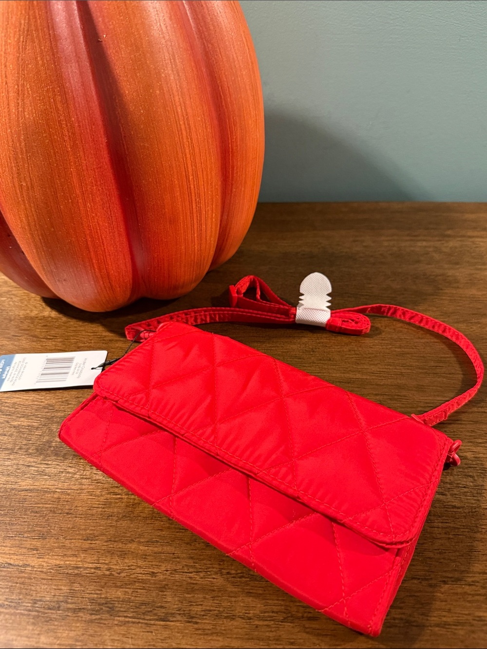 Vera Bradley Quilted Red Fold-Over Crossbody Wristlet - Picture 8 of 8